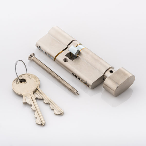 CY1035_03_with_Keys_White_001-2